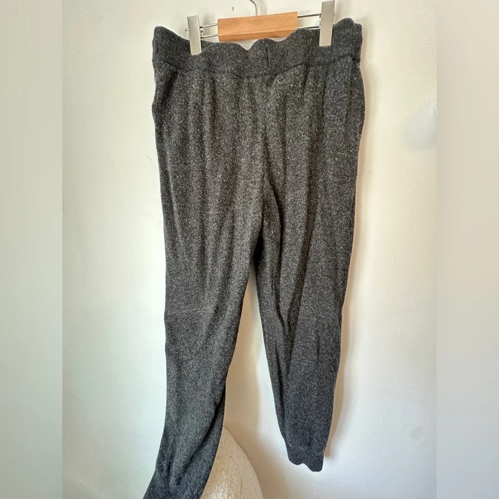 Quince 100% Mongolian Cashmere Lounge Set - Charcoal - Picture 12 of 12